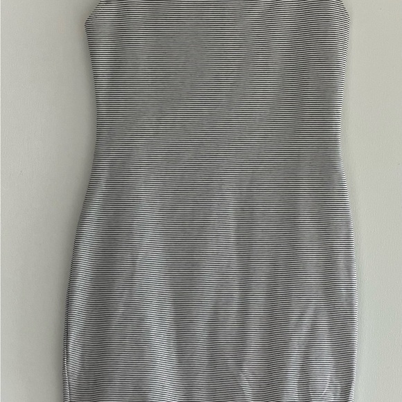 Zara Black and White Stripped Bodycon Dress - Picture 2 of 3